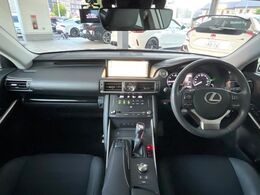 グループ総在庫数約30，000台！！全国の系列店からメーカー・車種問わずご紹介出来るので、あなたにピッタリのお車が見つかるはずです♪まずはお問い合わせ下さい☆