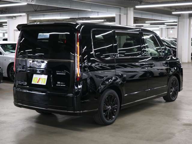 自社陸運局指定工場完備！国家資格車検検査員資格を持った整備士による整備。走行に関係のない所も不具合箇所があれば修理してお渡しいたします。