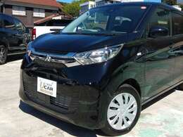 フロントカメラにより前方車輌や歩行者を検知。衝突の危険があるときは警報や衝突被害軽減ブレーキが作動します！