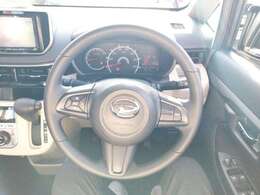 ハンドルの状態が悪いと運転に集中できませんよね。こちらの車、お気軽にお問い合わせください。