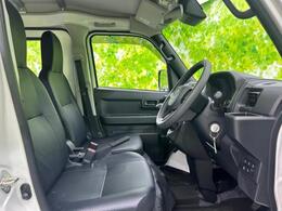 「この車の写真をもっと見たい」「状態が気になる」「この装備はついている？」どんな小さな疑問でもお気軽にお問い合わせください！