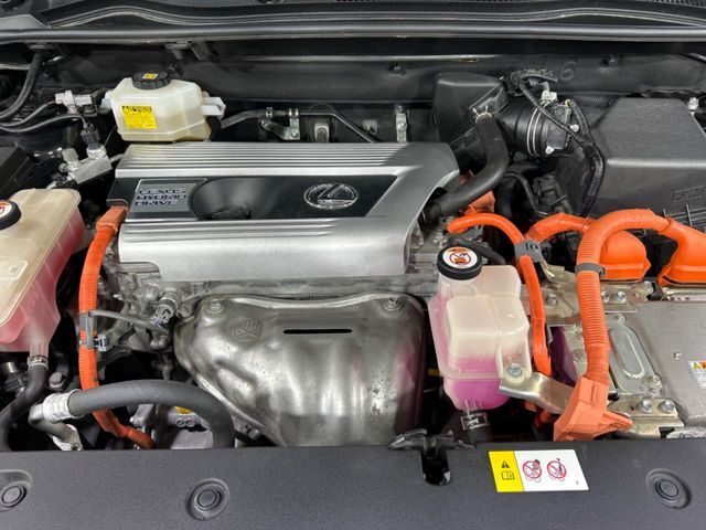 親切・丁寧な専門メカニックスタッフが応対！・車検・点検整備・事故等の修理などアフターサービスも安心。お車のカスタマイズもネクステージのサービススタッフまでご相談ください！