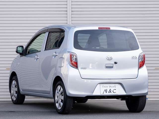 お車の車検整備もお受付致しております。他店で高額な継続車検見積をされた方、一度当社の見積りと比較して下さい。同じ作業内容でも違いが有りますよ。