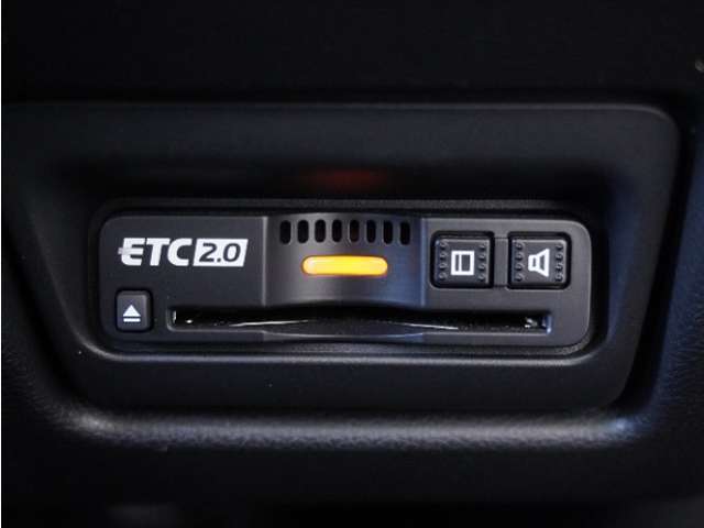 今や必需品の◆ETC車載器　装備車◆　有料道路を利用する際にスムースに通過でき、わずらわしい料金支払いから開放されます！