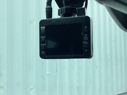 もしもの時に役立つドライブレコーダー付き！！あおり運転防止にも役立ちます！！