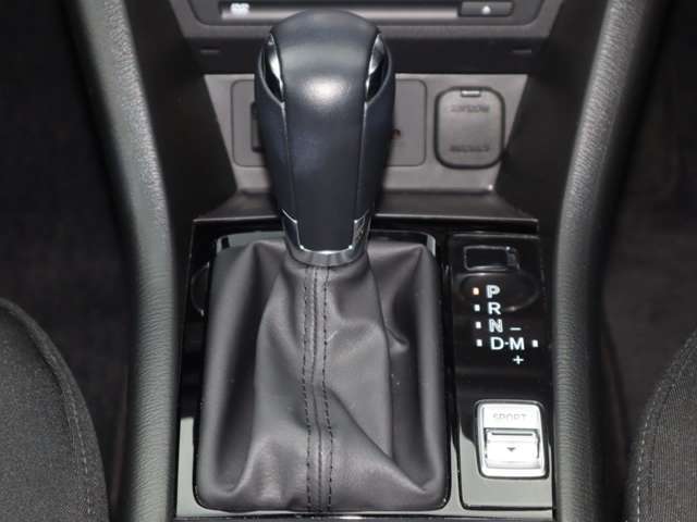 DCT、CVT、従来型のATなど、すべてのトランスミッションの利点を集約し、ロックアップ領域を大幅に拡大し伝達効率の向上とマニュアルトランスミッションのようなダイレクト感を実現した自社製ATです。