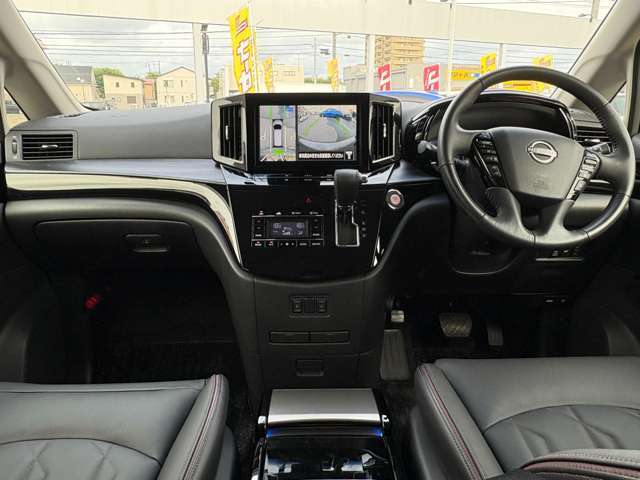 ★とても広く、ゆったりとしています！運転席からの視界も見やすく、運転しやすいですよ★