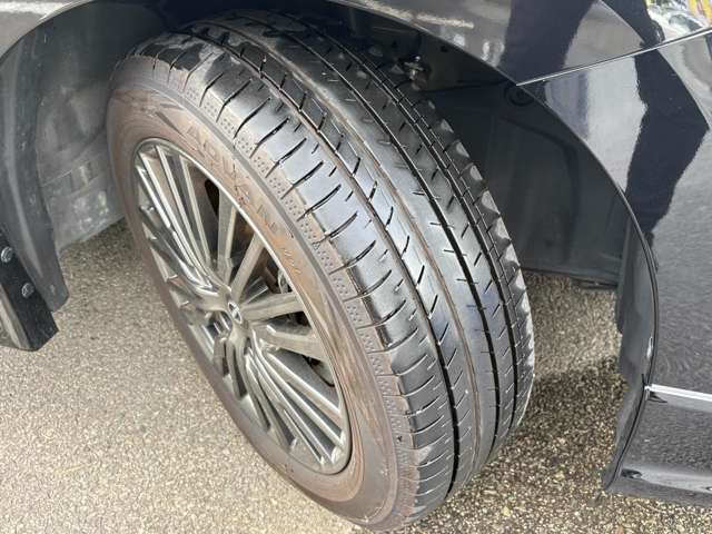 ☆純正アルミホイールなので車体との相性グッド♪☆