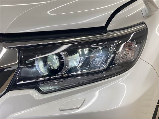 【LEDヘッドライト】は視認性が高く安全です！また、見た目もかっこいいです！
