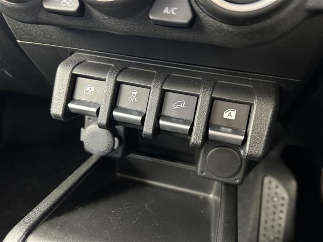 【運転席操作部】快適なドライブを楽しむための機能が装備されています！運転席から触れるので、使いやすいです！除菌プランいれていただくと、さらに清潔で安心していただけます！