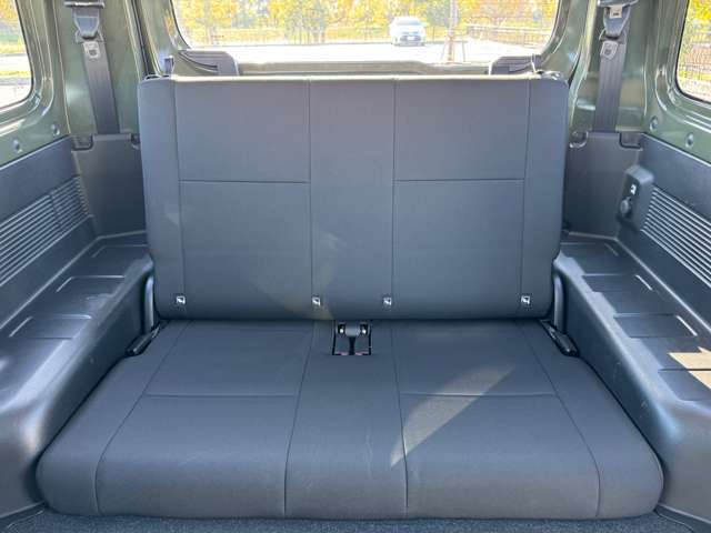 お車の詳細はお電話かメール・LINEにてご対応させて頂きます。遠方のお客様にもご安心してご契約頂けるようにご対応させて頂きます。　お気軽にお問い合わせくださいませ。