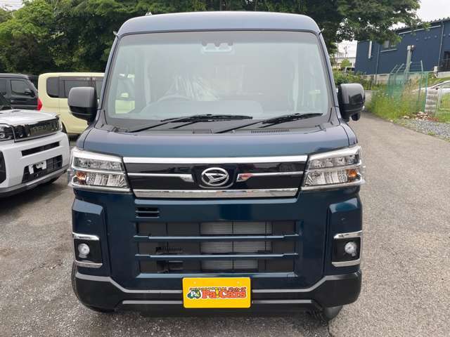 新車のご購入も是非当社にご相談ください。お客様のニーズに合う新車を各メーカーの中からご提案いたします。納車後の新車点検も当社にて実施させて頂きます。