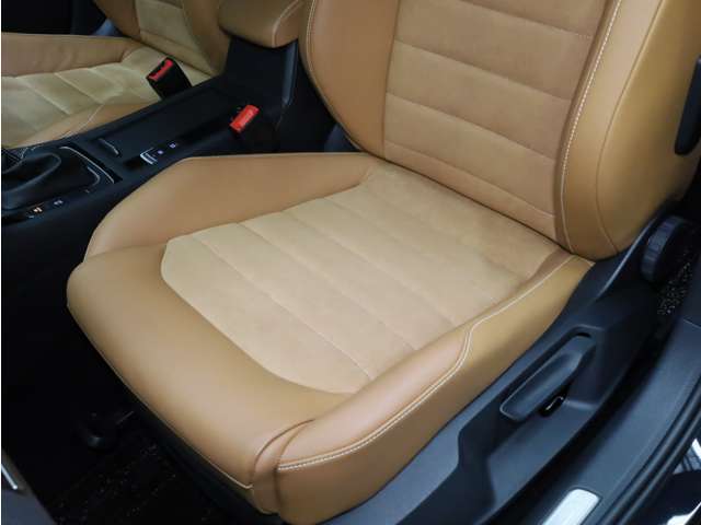下取買取車両候補の詳細をぜひ教えてください！バイク、トラックまでなんでも大歓迎です。ローン残債が残っている車両の下取手続もお任せください。