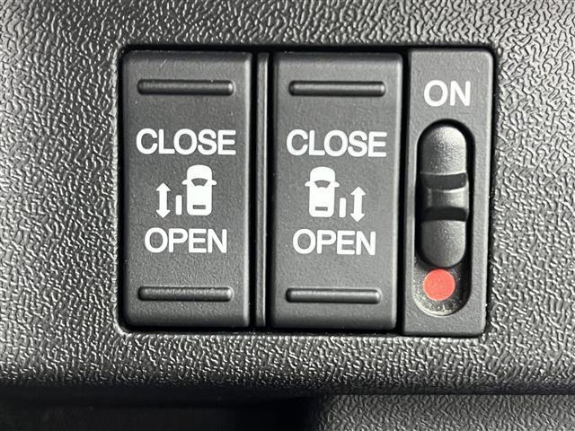 【運転席操作部】快適なドライブを楽しむための機能が装備されています！運転席から触れるので、使いやすいです！除菌プランいれていただくと、さらに清潔で安心していただけます！