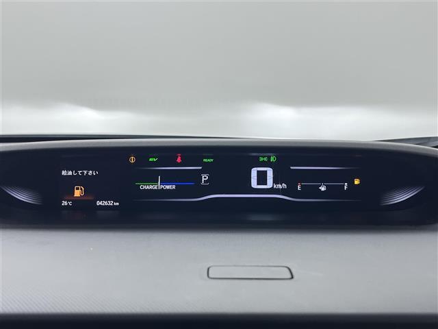 【スピードメーター】メーターがシンプルで見やすく運転しやすいですね！