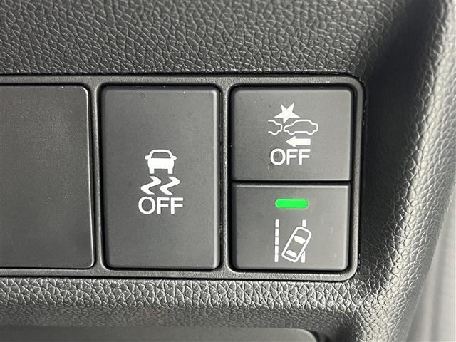 【運転席操作部】快適なドライブを楽しむための機能が装備されています！運転席から触れるので、使いやすいです！除菌プランいれていただくと、さらに清潔で安心していただけます！