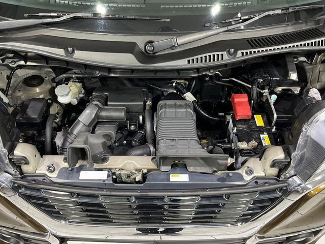親切・丁寧な専門メカニックスタッフが応対！・車検・点検整備・事故等の修理などアフターサービスも安心。お車のカスタマイズもネクステージのサービススタッフまでご相談ください！