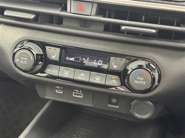 【運転席操作部】快適なドライブを楽しむための機能が装備されています！運転席から触れるので、使いやすいです！除菌プランいれていただくと、さらに清潔で安心していただけます！