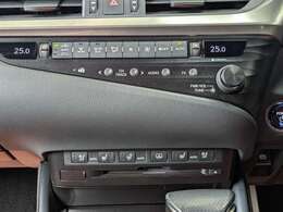 【デュアルオートエアコン】運転席・助手席で温度の調節ができます。いつでも快適にお乗り頂けます！