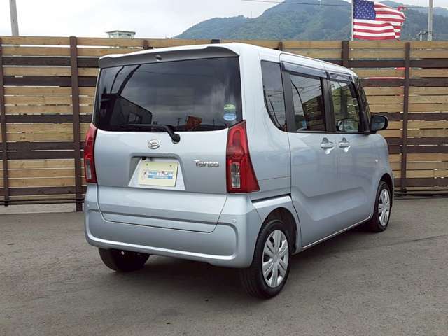 販売スタッフへお客様のご要望をお伝えください。ご要望に合った車を提案しご案内させて頂きます。