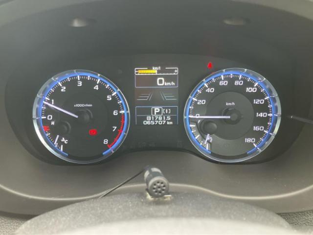 WECARSの展示場では実際に見て、触ってお車をお選びいただけます！知識の豊富な営業スタッフが様々なカーライフをご提案いたします！