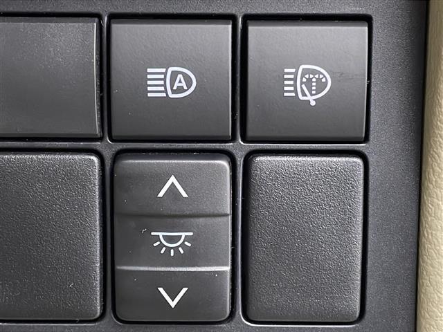 【運転席操作部】快適なドライブを楽しむための機能が装備されています！運転席から触れるので、使いやすいです！除菌プランいれていただくと、さらに清潔で安心していただけます！