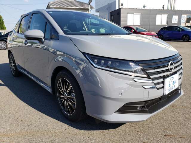老舗ガソリンスタンド＆認証車検工場完備！！お車ご購入後の整備・車検・鈑金などのアフターサービスも充実しております！安心してお買い求め下さい！
