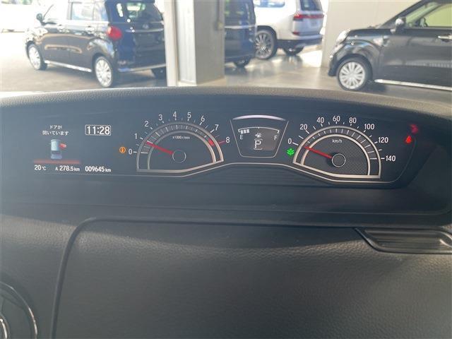 フォグランプ・オートエアコン・ウィンカードアミラー・電動格納ドアミラー・シートカバー・ハンドルカバー・プッシュスタート・スマートキー・純正14インチアルミホイール・前後ドライブレコーダー　　　　　　　→