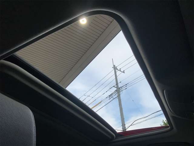 全国のAA会場で毎日競りに参加。是非欲しい！とお客様が思える車しか仕入れておりません。他社在庫と是非比較下さいませ。