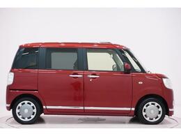 県内13店舗にて常時500台以上ダイハツ車を展示中です。見て、触って、納得のいく一台をぜひ見つけてください。