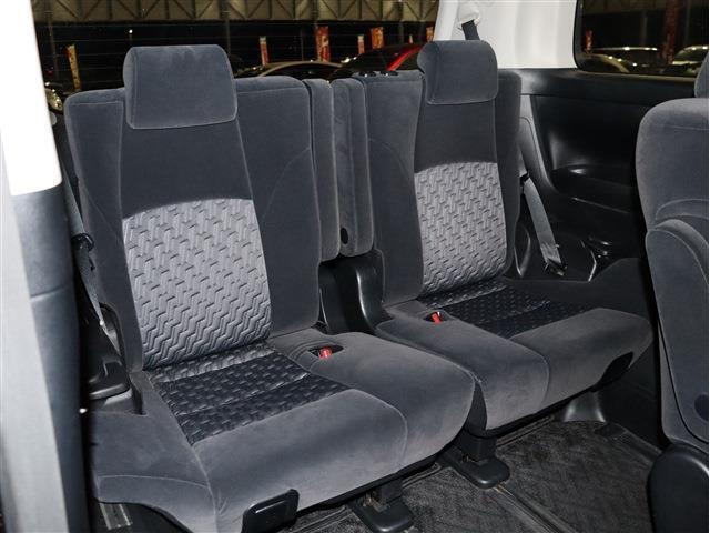 3列目シートもほとんど使用感がなくキレイです！