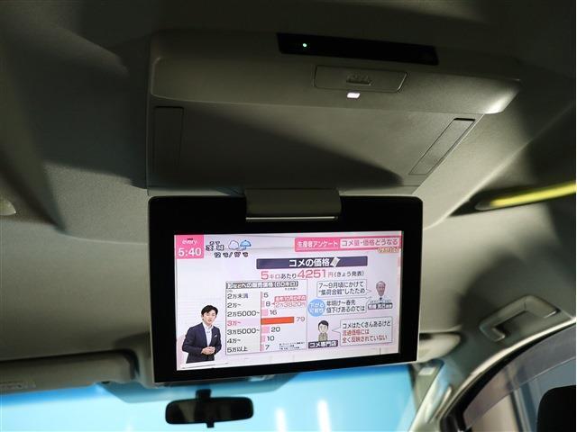 【フリップダウンモニター】後部座席の人も退屈せずに過ごす事ができます！