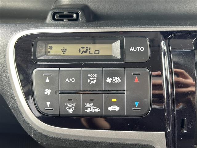【　オートエアコン　】車内温度を感知して自動で温度調整をしてくれるのでいつでも快適な車内空間を創り上げます！