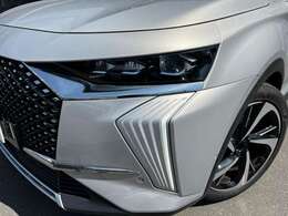 当社の納車前点検・サービスの内容は、車検点検・法定12ヶ月定期点検・油脂類の点検及び交換・バッテリーの点検及び交換等を行い、良好な状態にてご納車させていただきます。