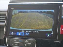 ◆バックカメラ◆リバースにするだけで映ります、後方の安全確認や、狭い駐車場での車庫入れ、雨の日や夜間など視界の悪い時に便利です！安全にバックする為には欠かせない装備です。