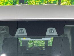 【スズキ　セーフティサポート】走行中に前方の車両等を認識し、衝突しそうな時は警報とブレーキで衝突回避と被害軽減をアシスト。より安全にドライブをお楽しみいただけます。