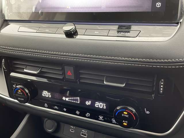 【運転席操作部】快適なドライブを楽しむための機能が装備されています！運転席から触れるので、使いやすいです！除菌プランいれていただくと、さらに清潔で安心していただけます！