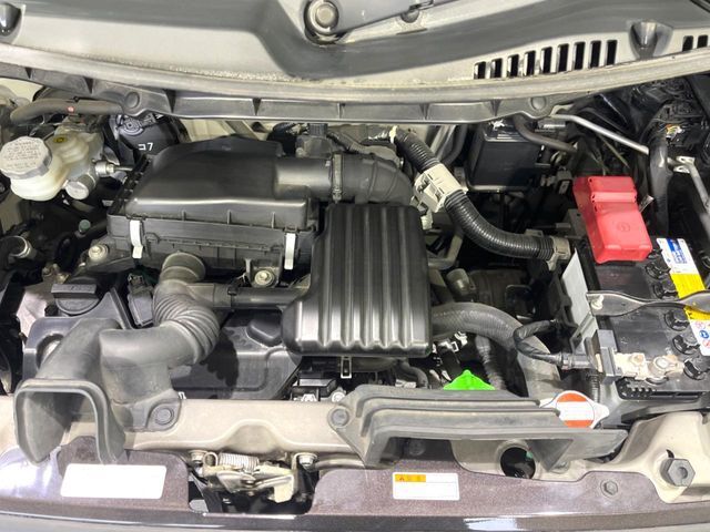 親切・丁寧な専門メカニックスタッフが応対！・車検・点検整備・事故等の修理などアフターサービスも安心。お車のカスタマイズもネクステージのサービススタッフまでご相談ください！