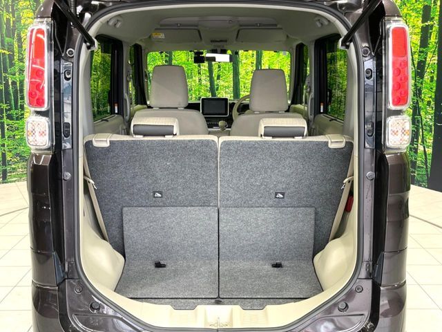 普段のお買い物や通勤、送迎等に十分な荷室スペースを確保しております。セカンドシートを倒すと、大きな荷物の積載も可能です♪