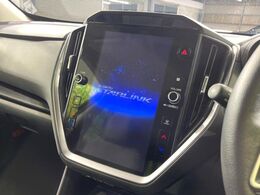 【メーカー純正ナビ】インテリアに溶け込むスタイリッシュな「専用設計」メーカーナビを装備♪視認性や操作性など基本性能にも優れ、より上質なカーライフをお楽しみいただけます。