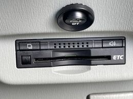 【ETC】高速道路の料金所をストレスなく通過！話題のスポットやサービスエリアに多い「スマートIC」利用時は必須のアイテムです。当店でセットアップを実施、ご納車当日からすぐにご利用いただけます！