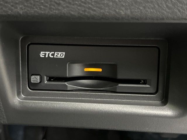 【ETC】高速道路の料金所をストレスなく通過！話題のスポットやサービスエリアに多い「スマートIC」利用時は必須のアイテムです。当店でセットアップを実施、ご納車当日からすぐにご利用いただけます！
