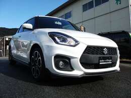 インタークーラーターボのスイフトスポーツは、もちろん6速マニュアルシフト☆