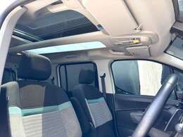 「カーセンサーを見て電話しました」とお伝えください。お車の車両状態(装備内容・キズ)は店舗直通【 073-435-5300 】までお電話お待ちしております。全国納車可能です。納車方法に関してもお気軽にご相談ください。