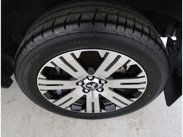 当社の営業時間は10時～18時となります。