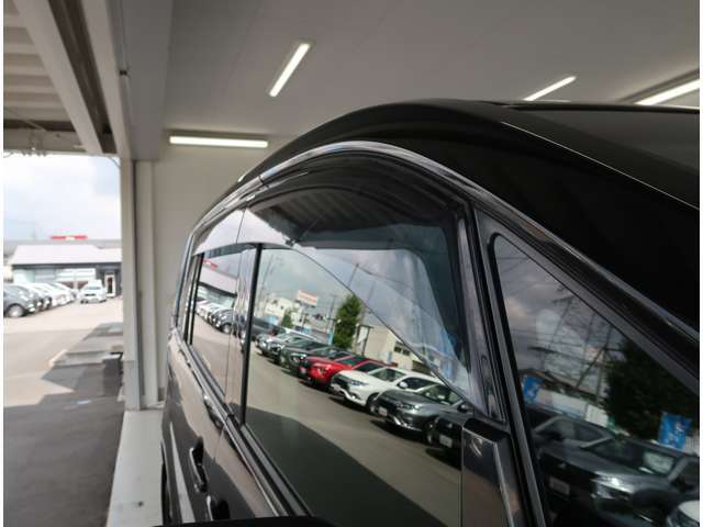 JAFはご加入されていますでしょうか？保険のロードサービスと併せてご利用になるとサービス内容も充実して安心もアップ♪詳細はスタッフまでお問い合わせください。