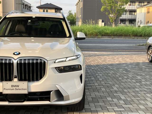 このお車は【浦和美園支店】に展示中です！ご来場、お問い合わせをスタッフ一同お待ちしております。＜住所＞埼玉県さいたま市緑区美園6-11-1　＜TEL＞048-812-2525