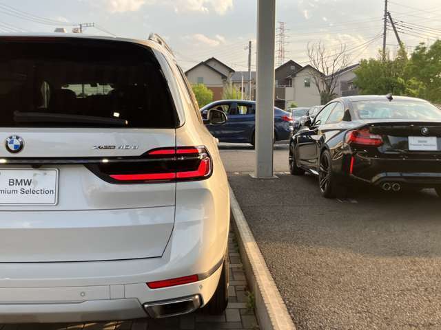 このお車は【浦和美園支店】に展示中です！ご来場、お問い合わせをスタッフ一同お待ちしております。＜住所＞埼玉県さいたま市緑区美園6-11-1　＜TEL＞048-812-2525