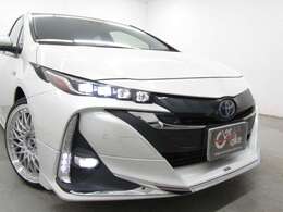 モデリスタフルエアロ・新品19インチAW・新品タイヤ・4眼LEDヘッドライト・LEDフォグランプ・LEDテールランプ付でエクステリアもドレスアップ済！キマってます！！