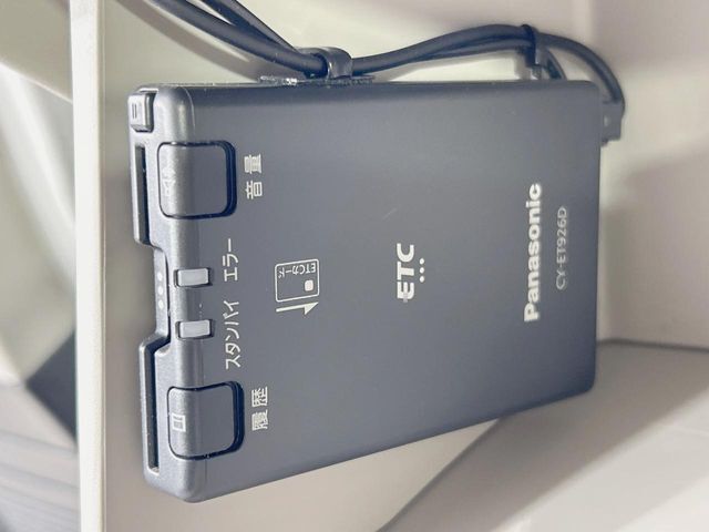 【ETC】高速道路の料金所をストレスなく通過！話題のスポットやサービスエリアに多い「スマートIC」利用時は必須のアイテムです。当店でセットアップを実施、ご納車当日からすぐにご利用いただけます！